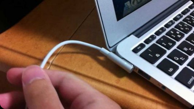 苹果笔记本屏幕浸水了怎么正确处理-ZOL问答